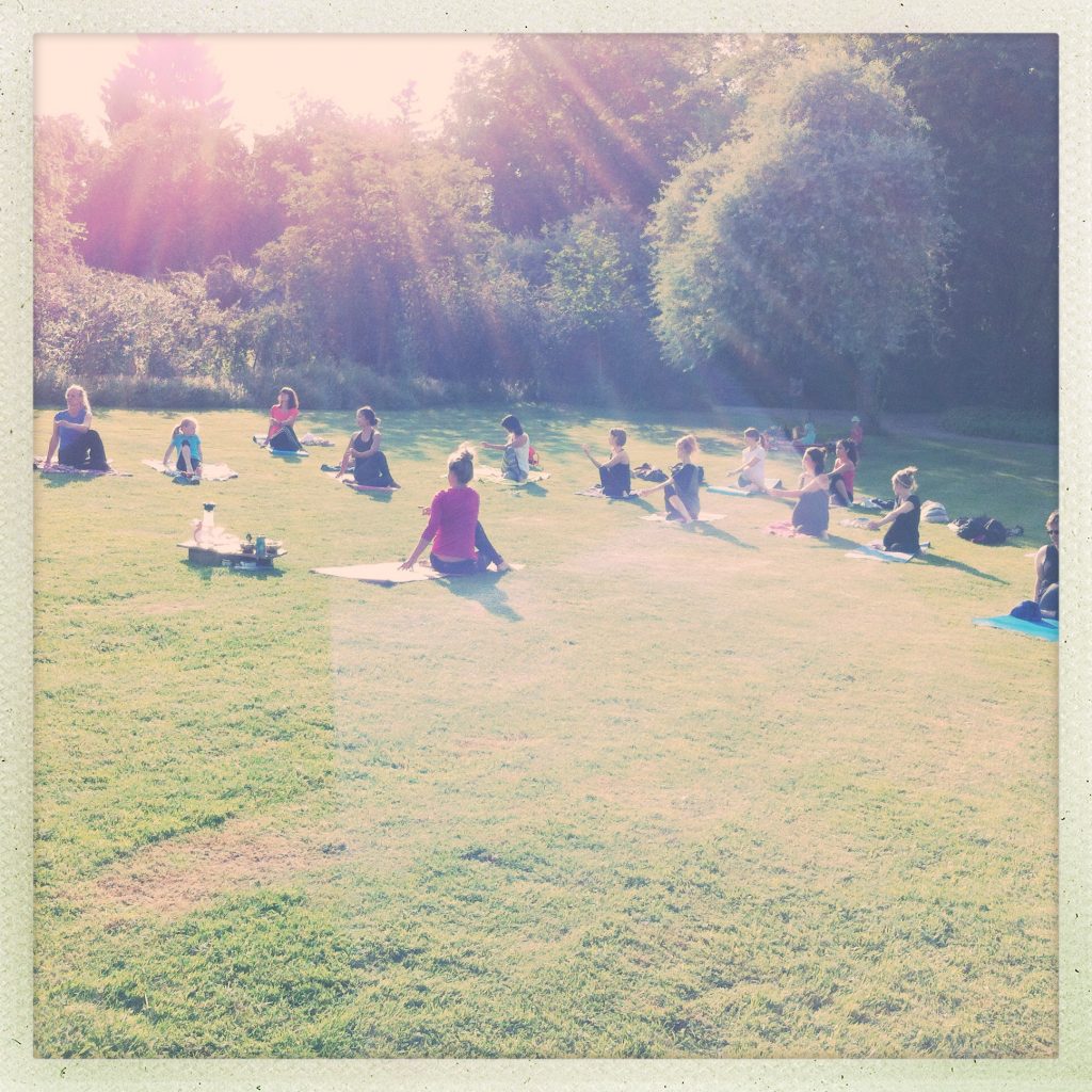 Yoga_im_Luisenpark_Erfurt