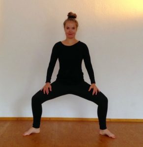 yoga_schwangerschaft_-elefantenstand